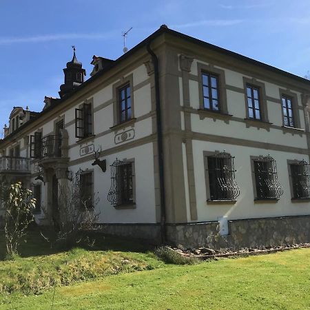 Zamecek Zdiky - Zamecky Apartman Bujanov Exteriör bild
